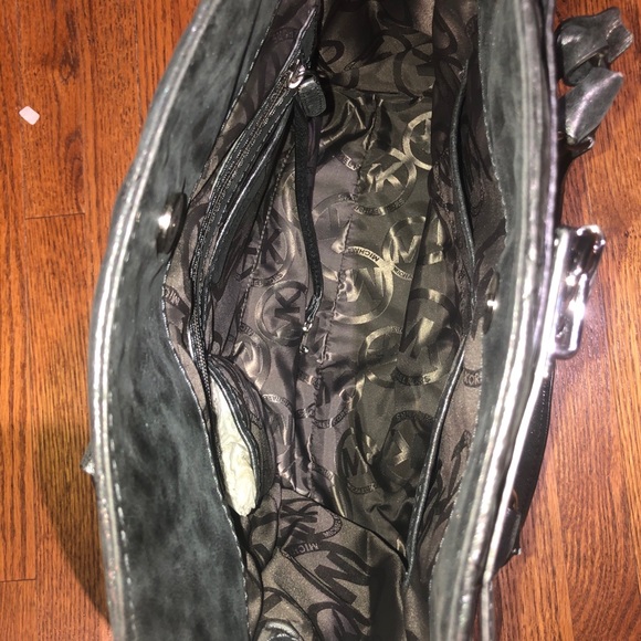 Michael Kors MK Purse - Picture 7 of 11